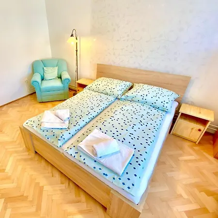 Roselio Garden Héviz