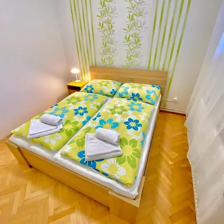 Roselio Garden Héviz